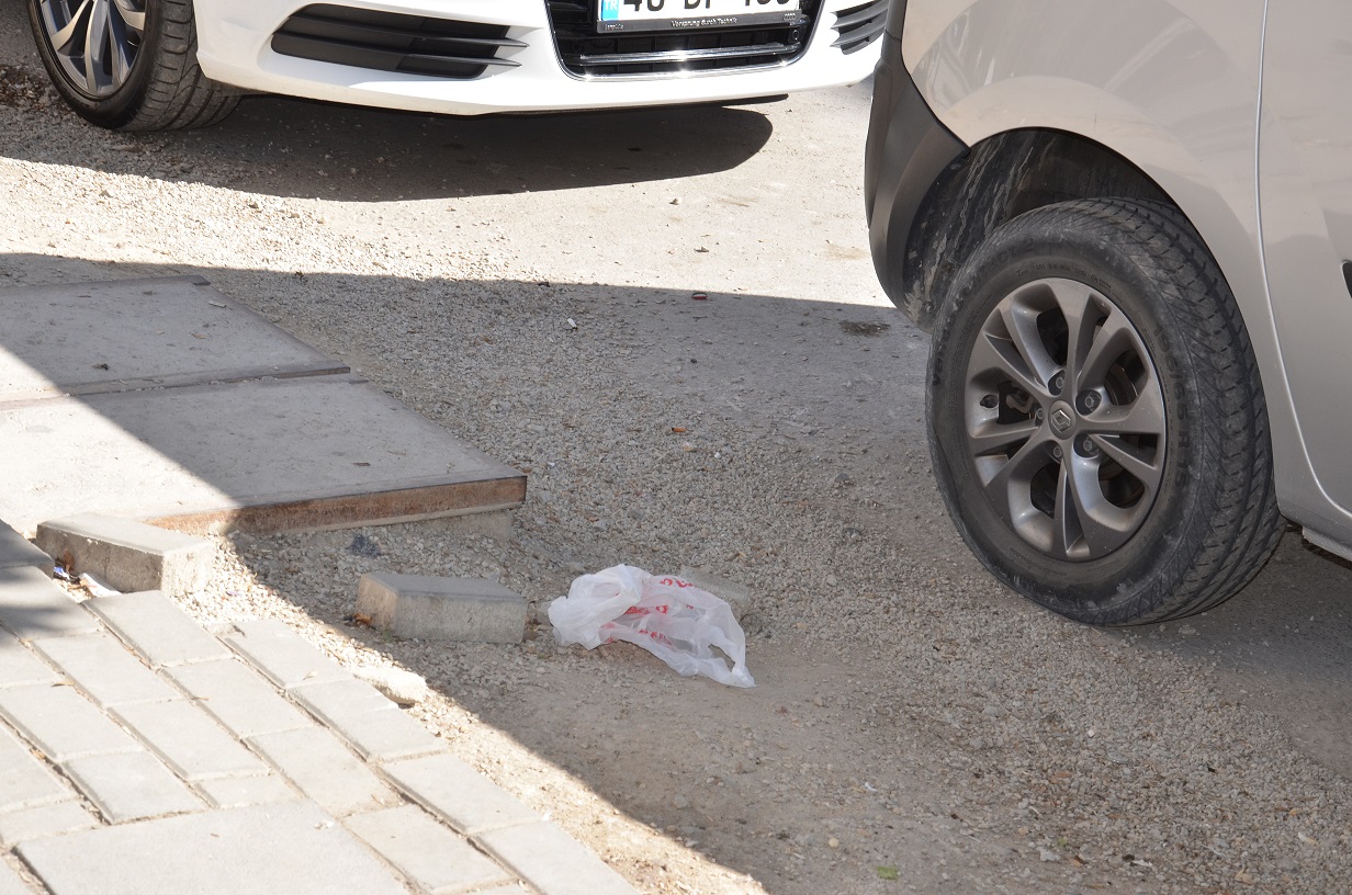 Çöp Konteynerinin Olmaması Vatandaşı İsyan Ettirdi