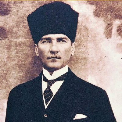 “Benim Naçiz Vücudum Elbet Bir Gün Toprak Olacaktır”