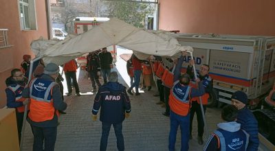 Gönüllülere Çadır Kurma Eğitimi Verildi