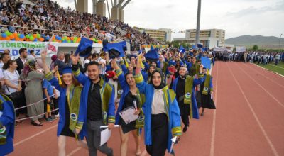 AHİ EVRAN ÜNİVERSİTESİ MEZUNİYET TÖRENİ YAPILDI!